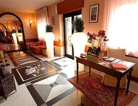 Hotel San Gerolamo 3*
