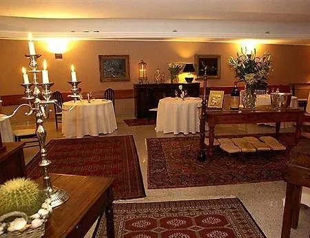 Ξενοδοχείο San Gerolamo 3*